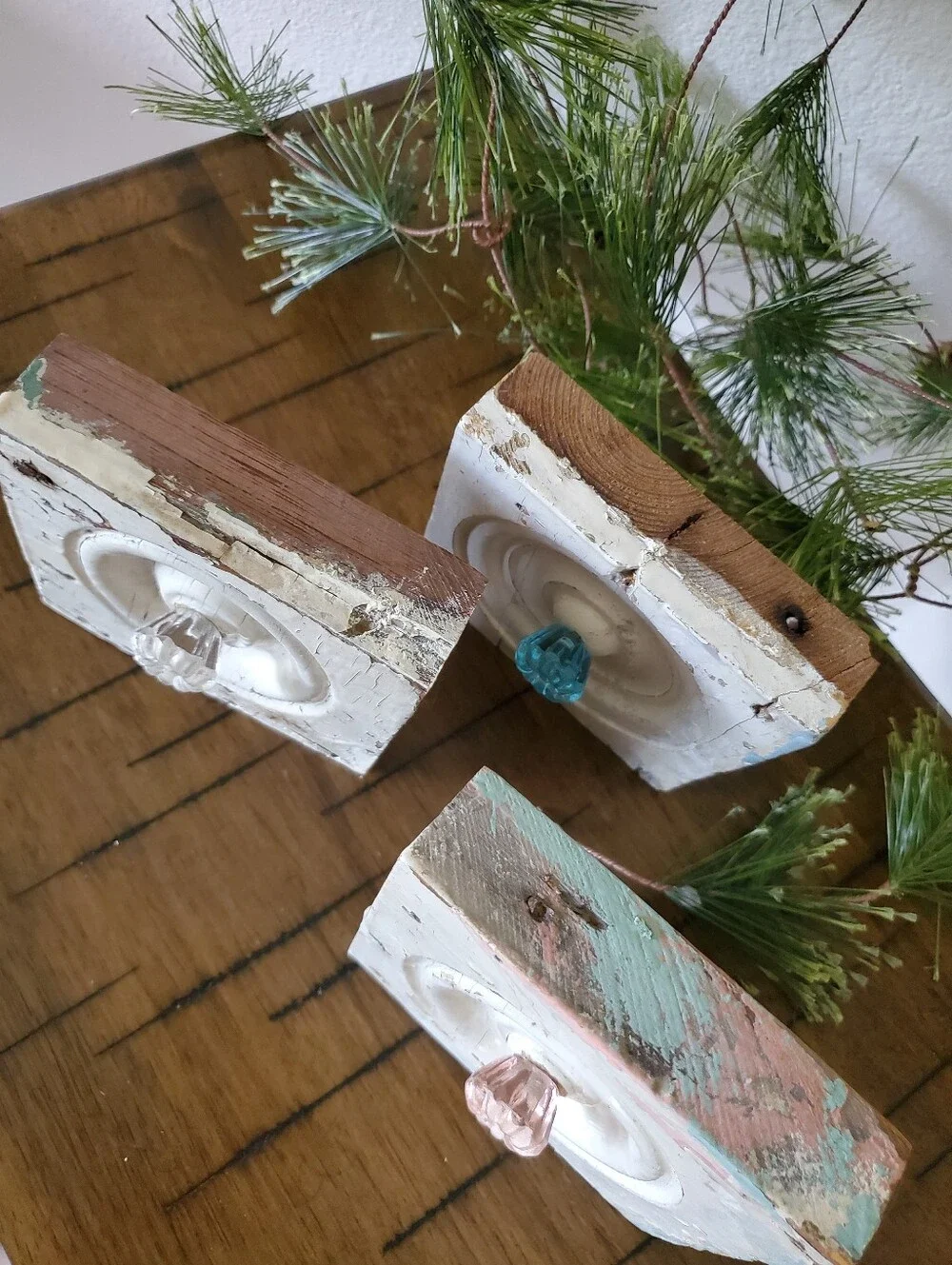 Shabby Chic Distressed Barn Wood Wall Hooks Set of 3 Knobs Hooks